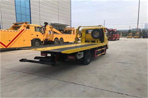 延边非事故拖车